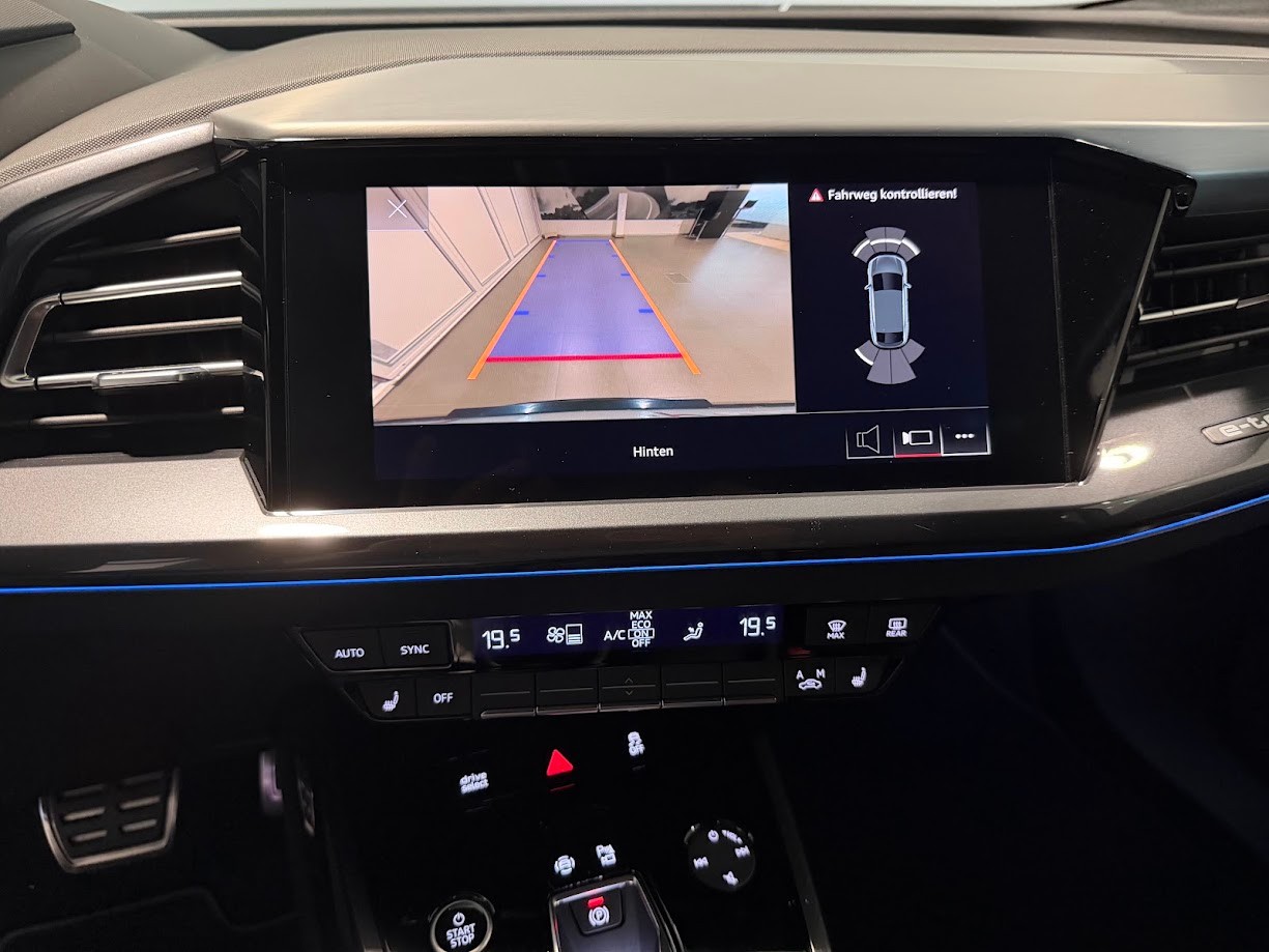 AUDI Q4 Sportback e-tron 50 quattro-image-9