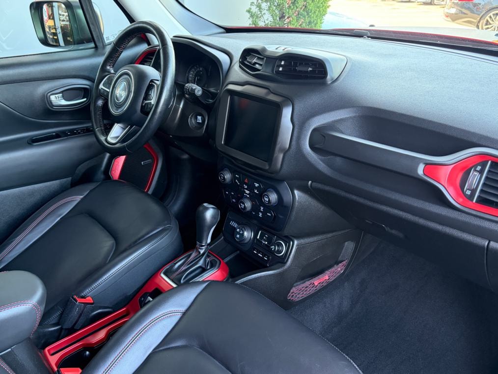 JEEP Renegade 1.3 T PHEV Trailhawk Sky AWD-image-9