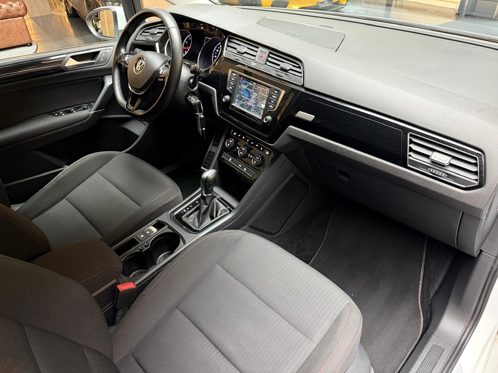 VW Touran 1.4 TSI Sound DSG-image-15