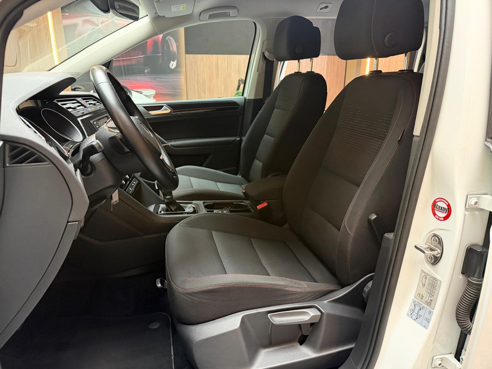 VW Touran 1.4 TSI Sound DSG-image-13