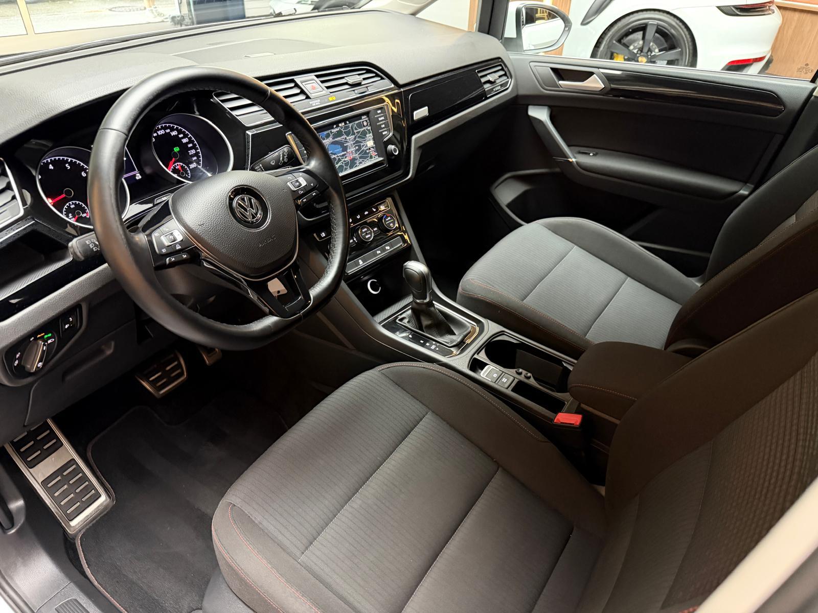 VW Touran 1.4 TSI Sound DSG-image-12