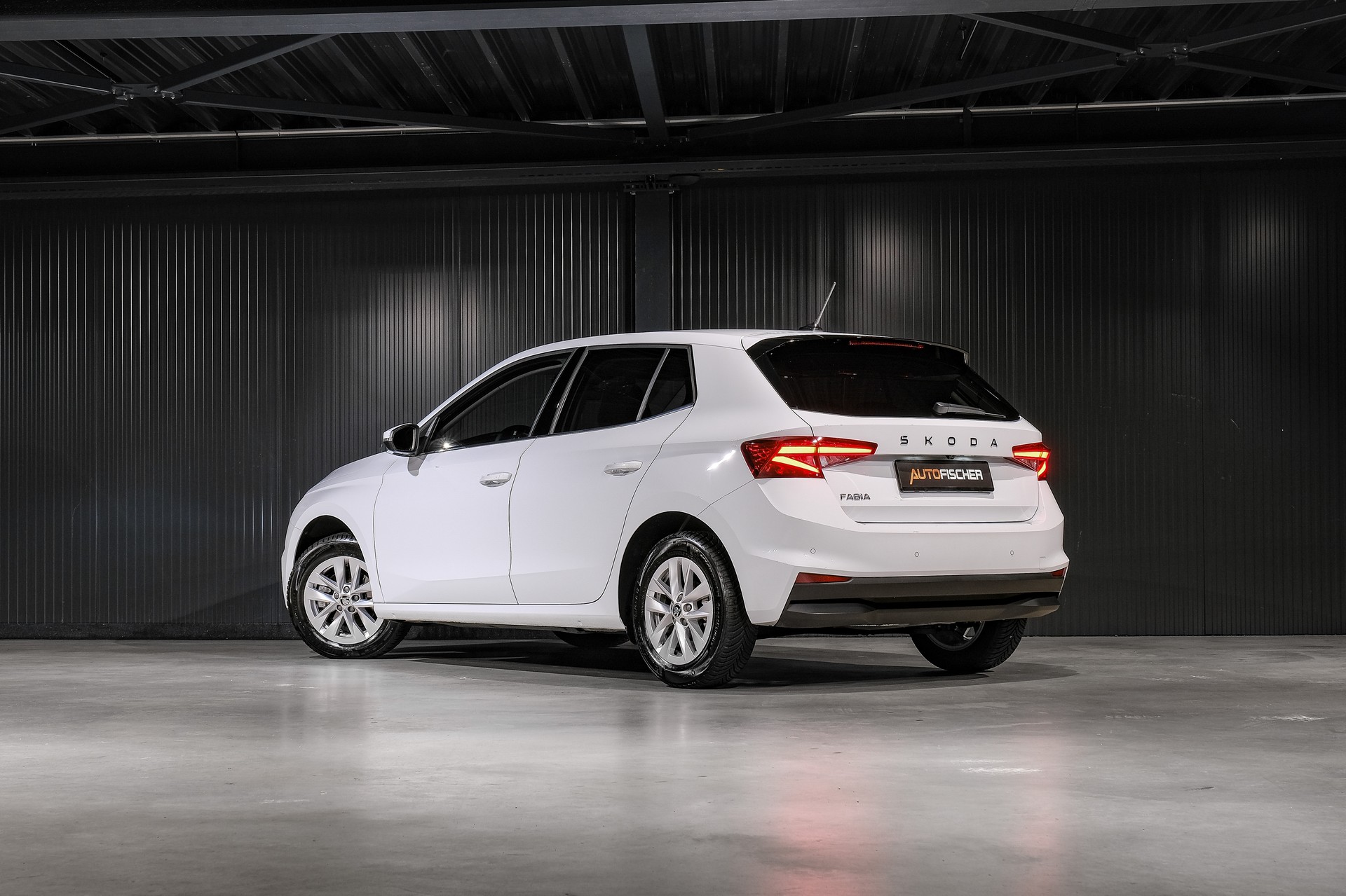 SKODA Fabia 1.0 TSI Top Selection DSG-image-1