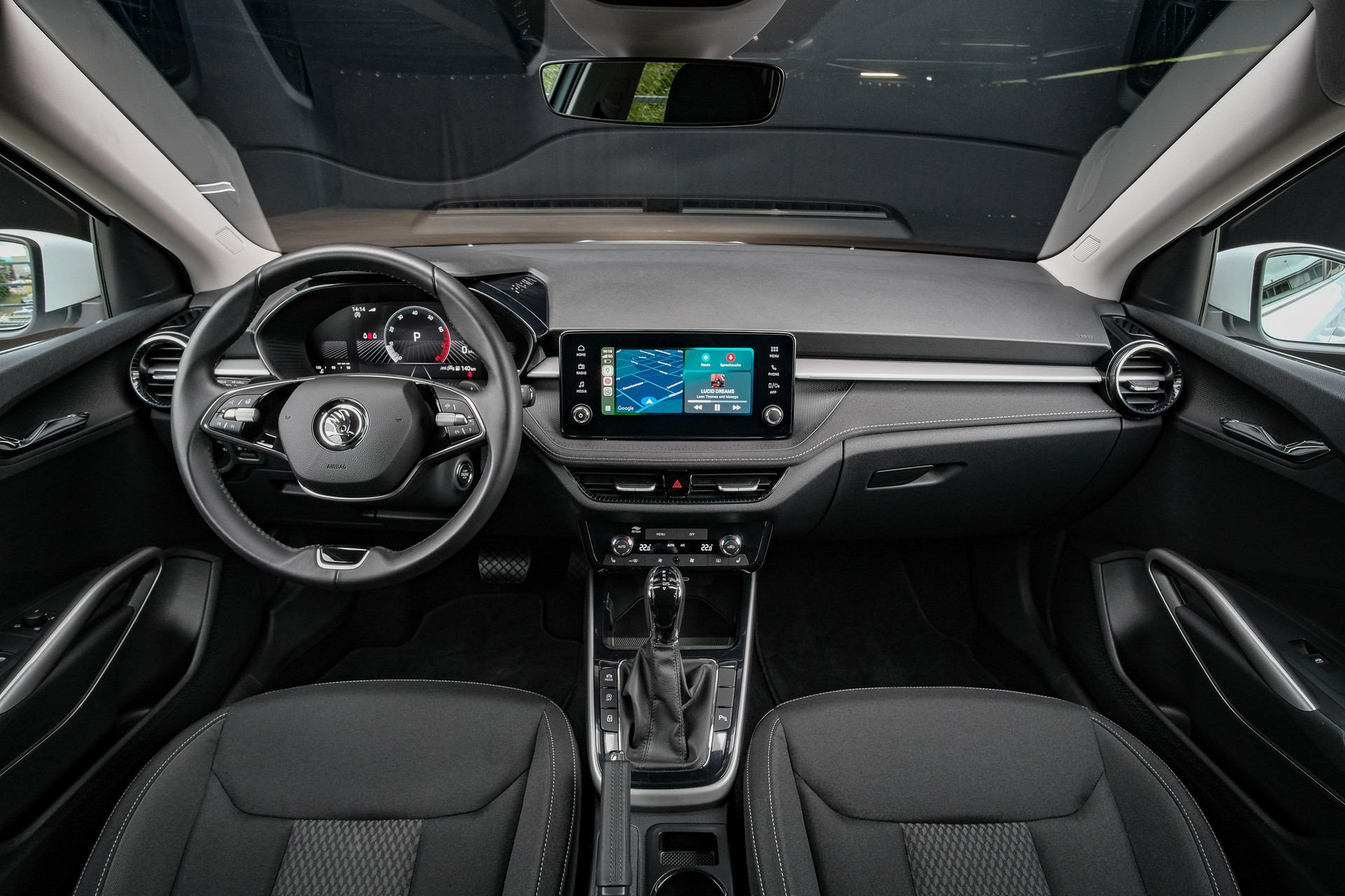 SKODA Fabia 1.0 TSI Top Selection DSG-image-14