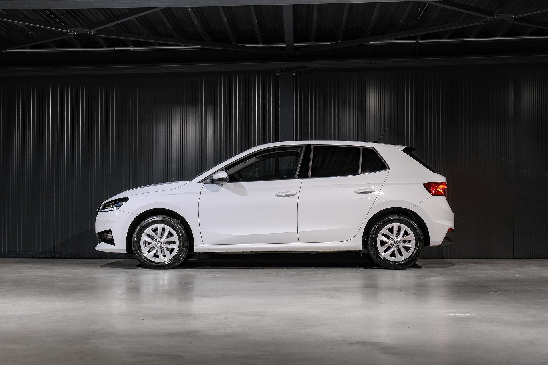 SKODA Fabia 1.0 TSI Top Selection DSG-image-8