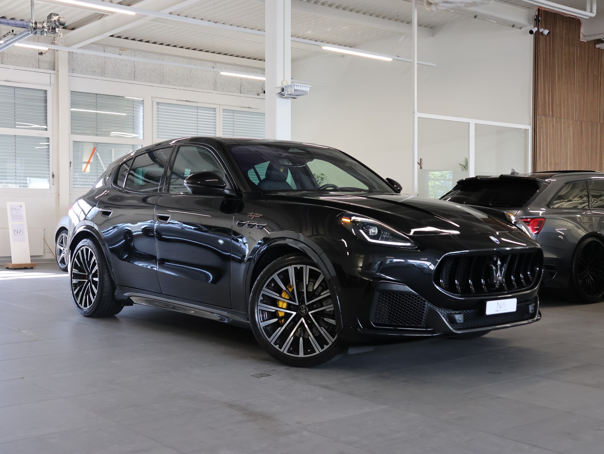 MASERATI Grecale 3.0 Trofeo Automatica *Sitzheizung* *Panoramadach* *360 Kamera*