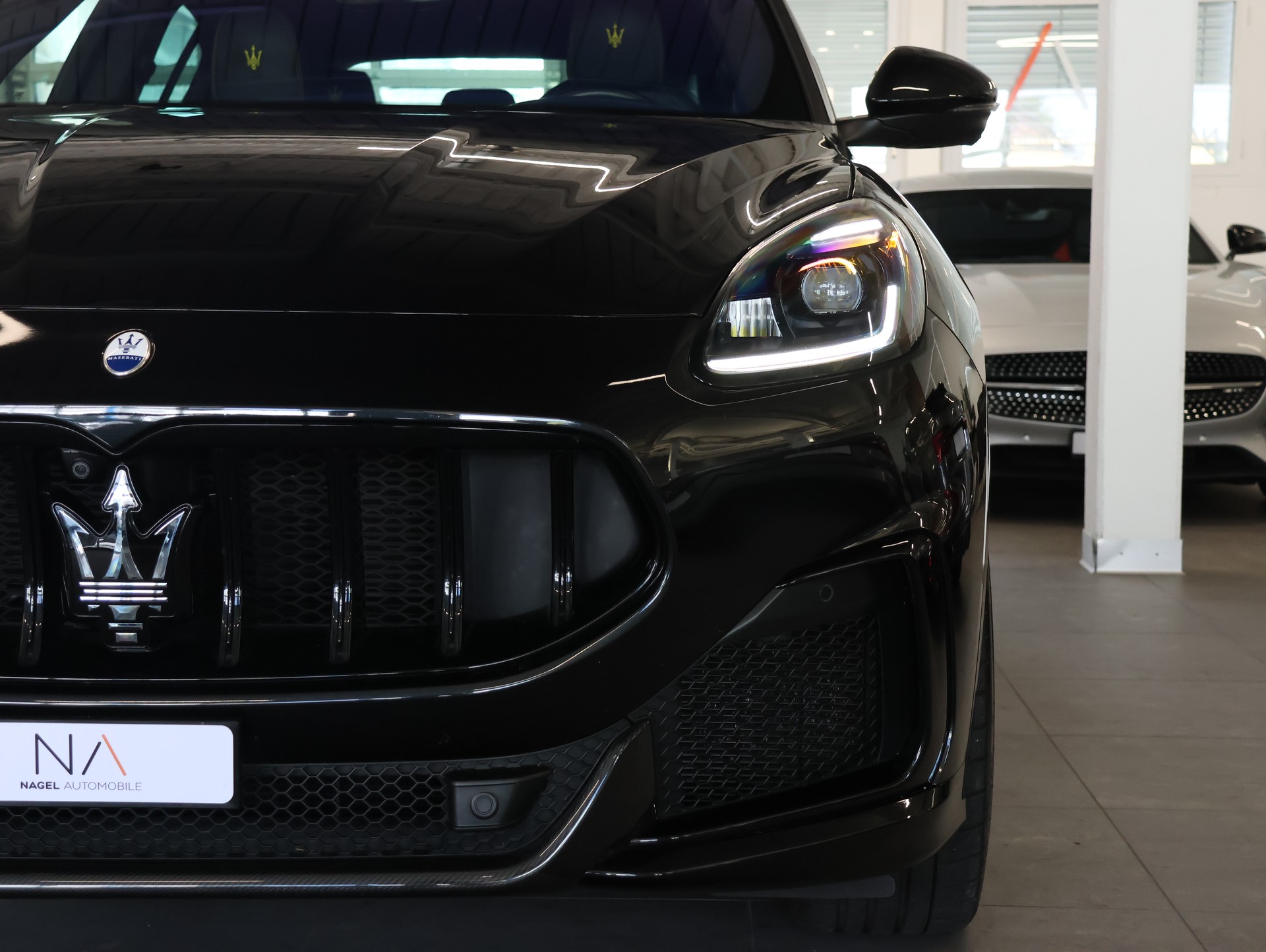 MASERATI Grecale 3.0 Trofeo Automatica *Sitzheizung* *Panoramadach* *360 Kamera*-image-7