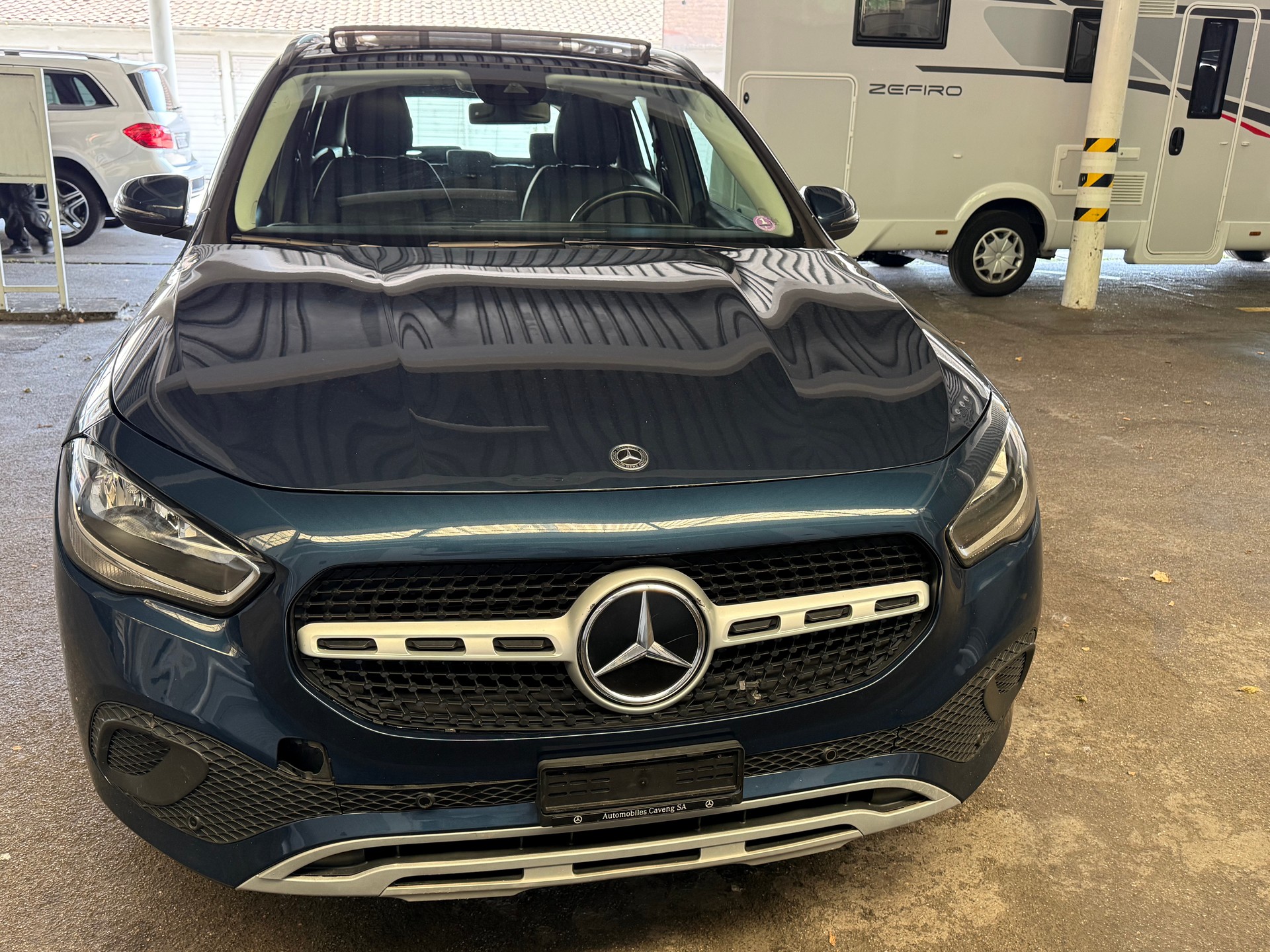 MERCEDES-BENZ GLA 200 Progressive 7G-DCT-image-1