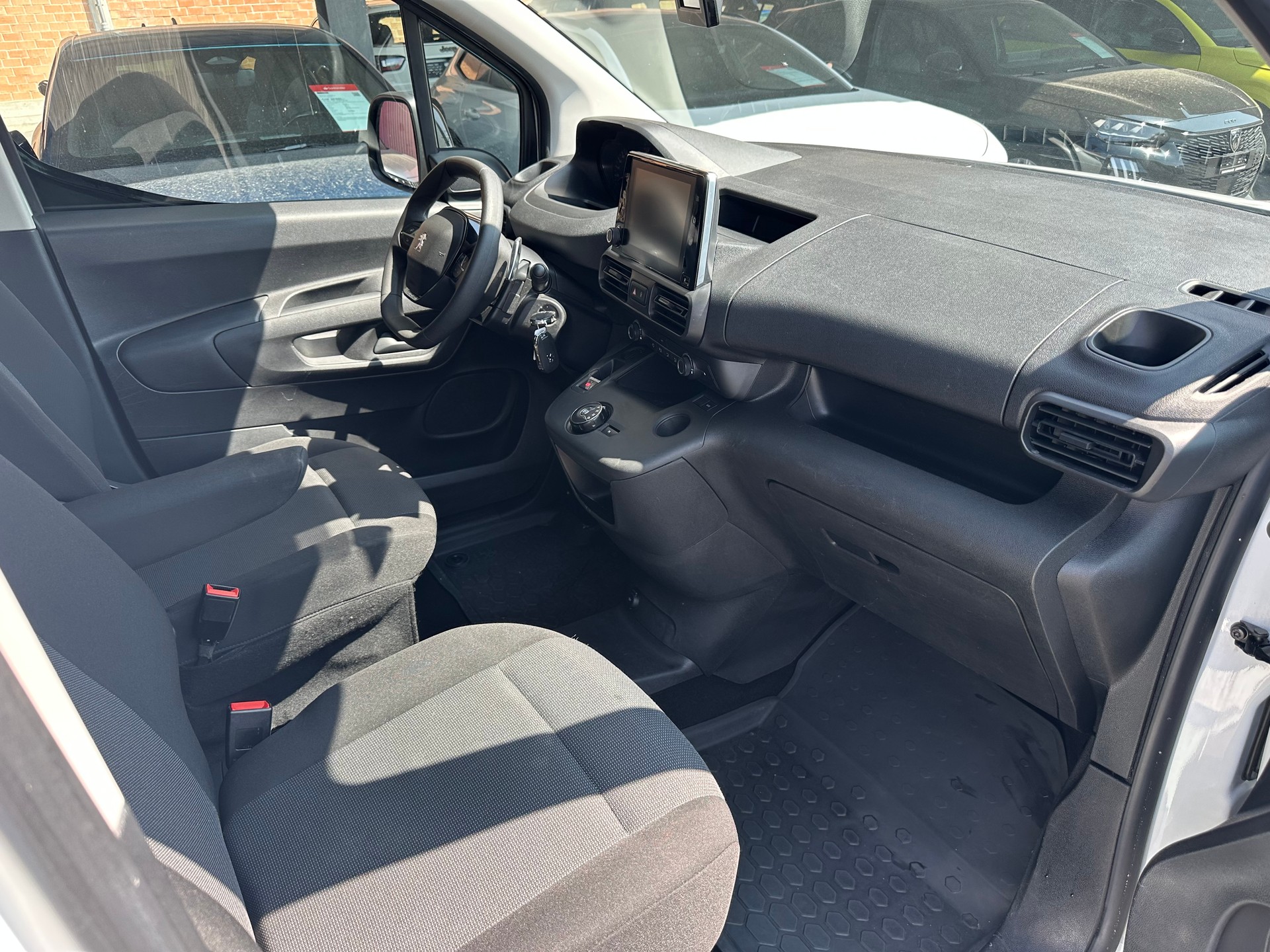 PEUGEOT Partner 1.5 Blue HDi s/s Asphalt Long EAT8 1000kg-image-3