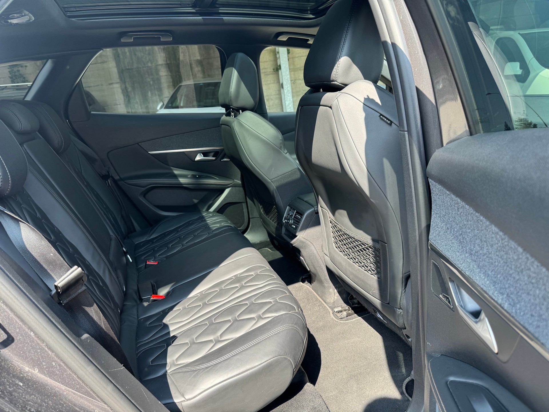 PEUGEOT 3008 1.5 BlueHDi GT Line EAT-image-13