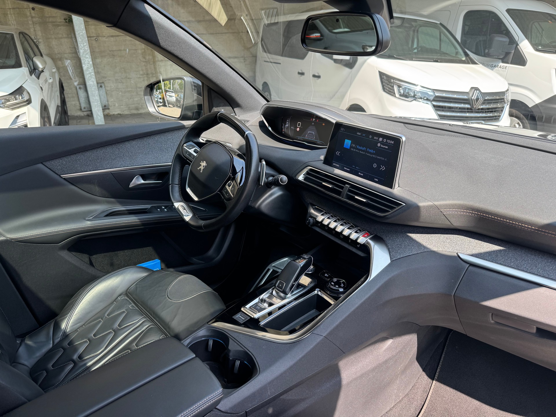 PEUGEOT 3008 1.5 BlueHDi GT Line EAT-image-11