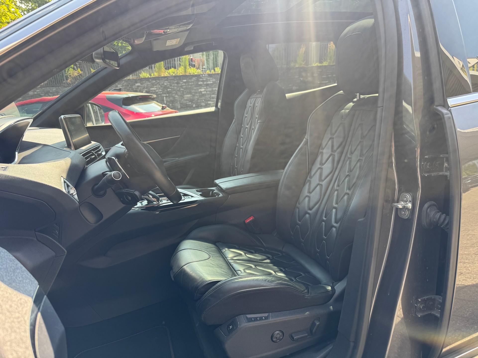PEUGEOT 3008 1.5 BlueHDi GT Line EAT-image-8