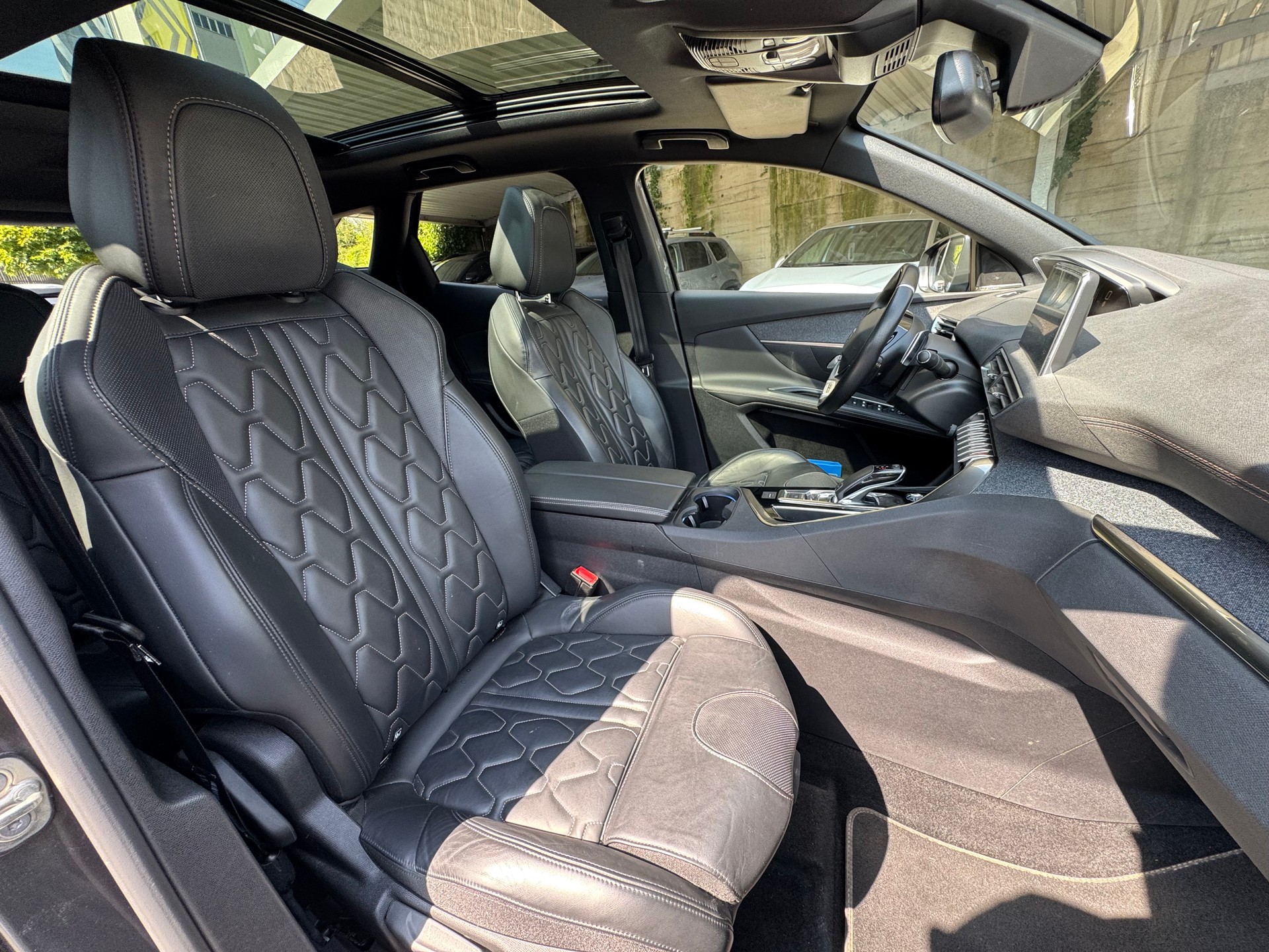 PEUGEOT 3008 1.5 BlueHDi GT Line EAT-image-12
