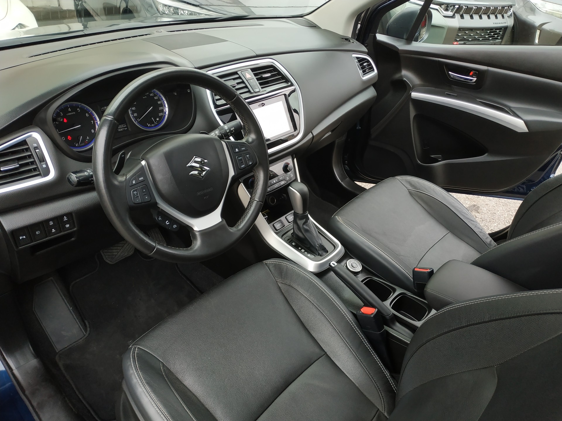 SUZUKI SX4 S-Cross 1.4 16V Compact Top 4WD Automatic-image-10