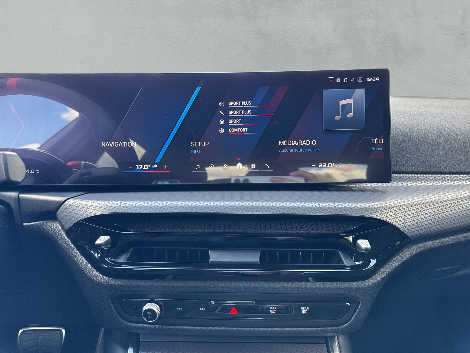 BMW M3 Competition M xDrive-image-18