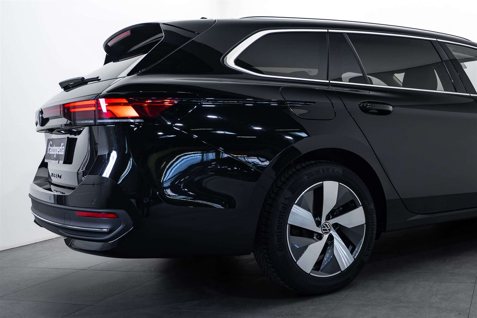VW Passat Variant 1.5 eTSI evo2 Business DSG-image-3
