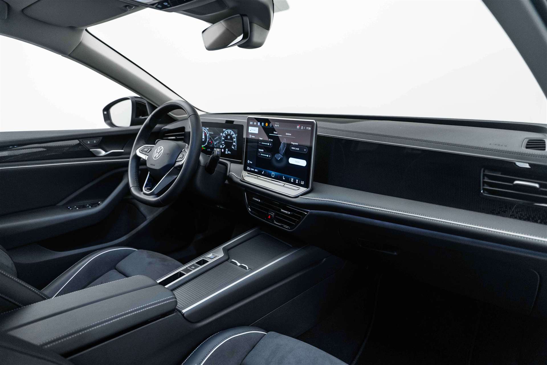 VW Passat Variant 1.5 eTSI evo2 Business DSG-image-10