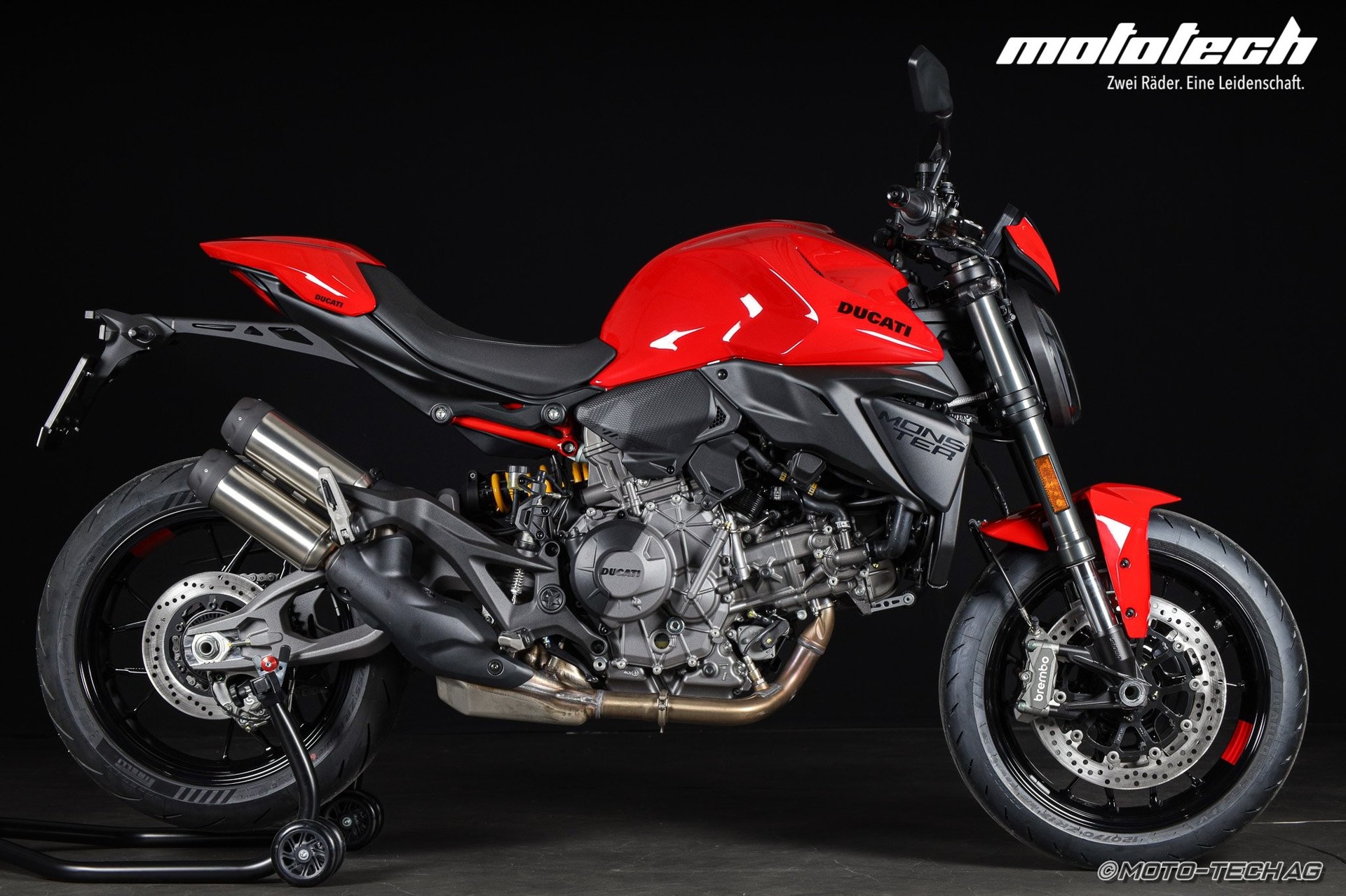 DUCATI MONSTER + (35kW) MY26-showroom-element-1