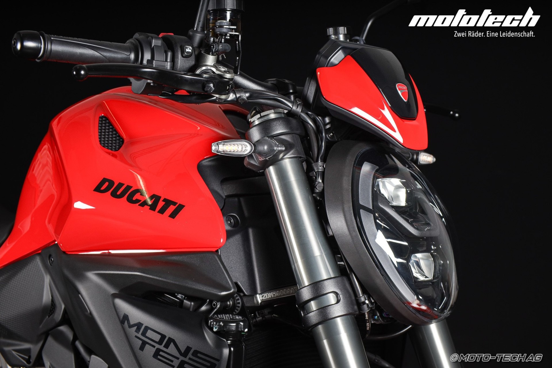 DUCATI MONSTER + (35kW) MY26-image-9