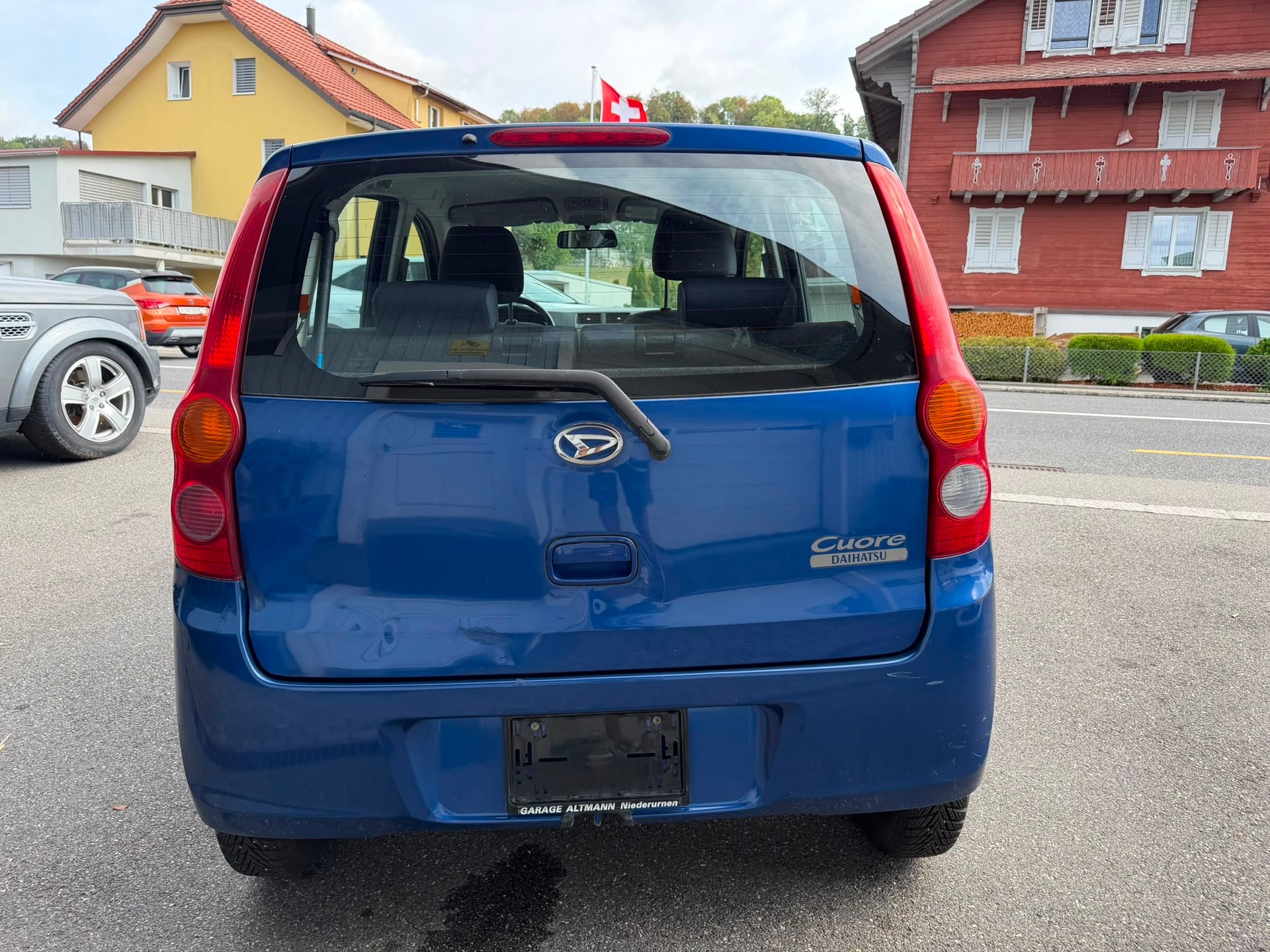 DAIHATSU Cuore 1.0-showroom-element-3