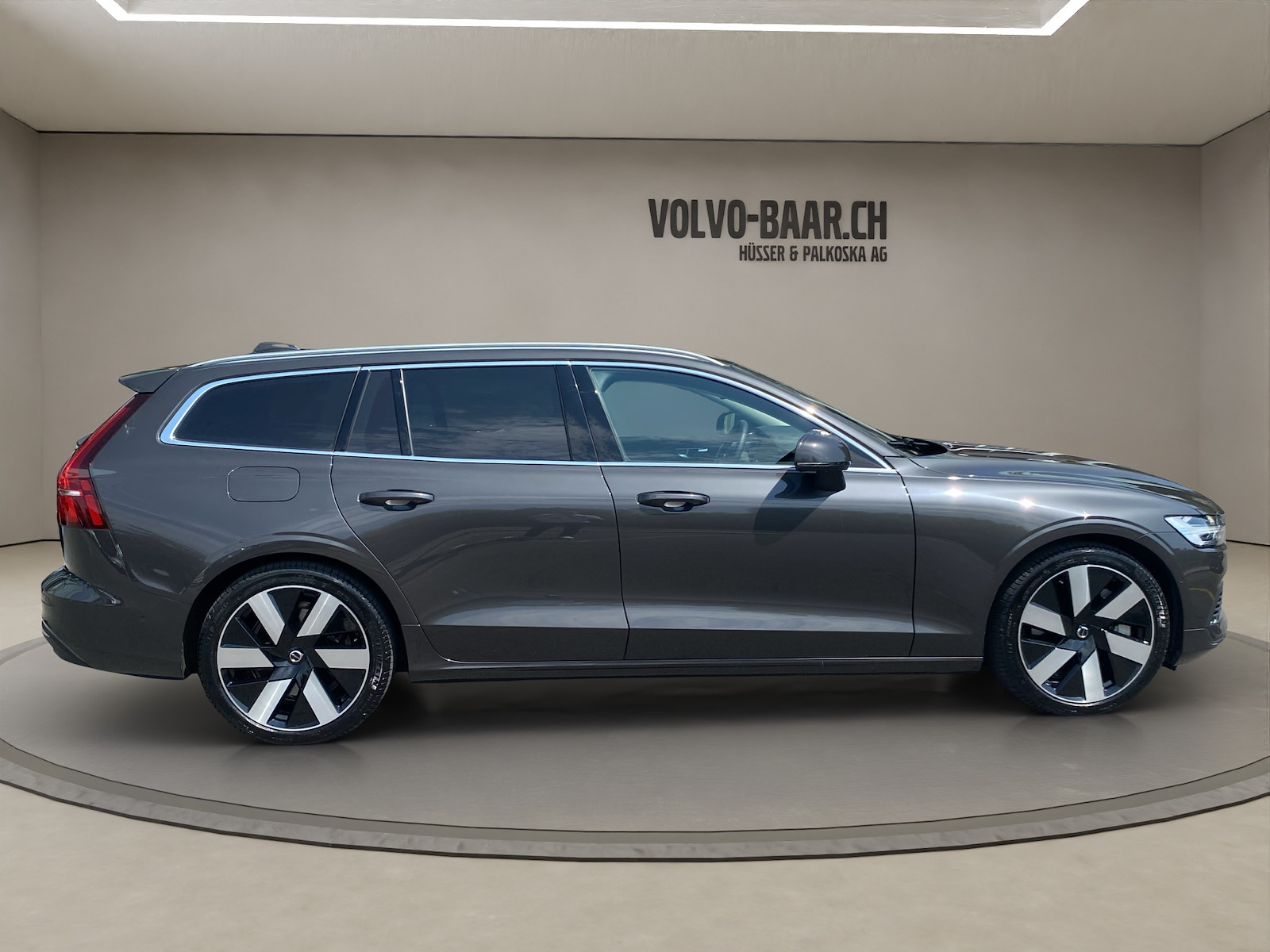 VOLVO V60 2.0 T8 TE Ultra Bright eAWD-image-5
