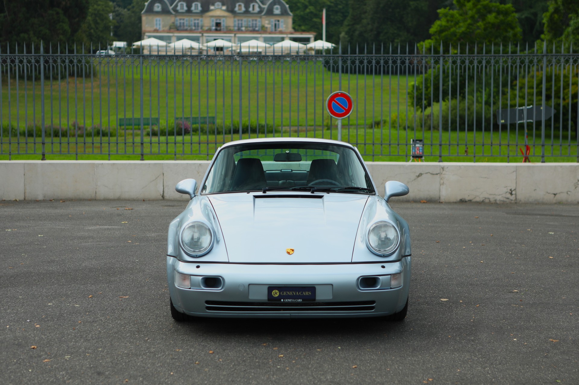 PORSCHE 911 Carrera 4 - 964 Jubilé-image-15