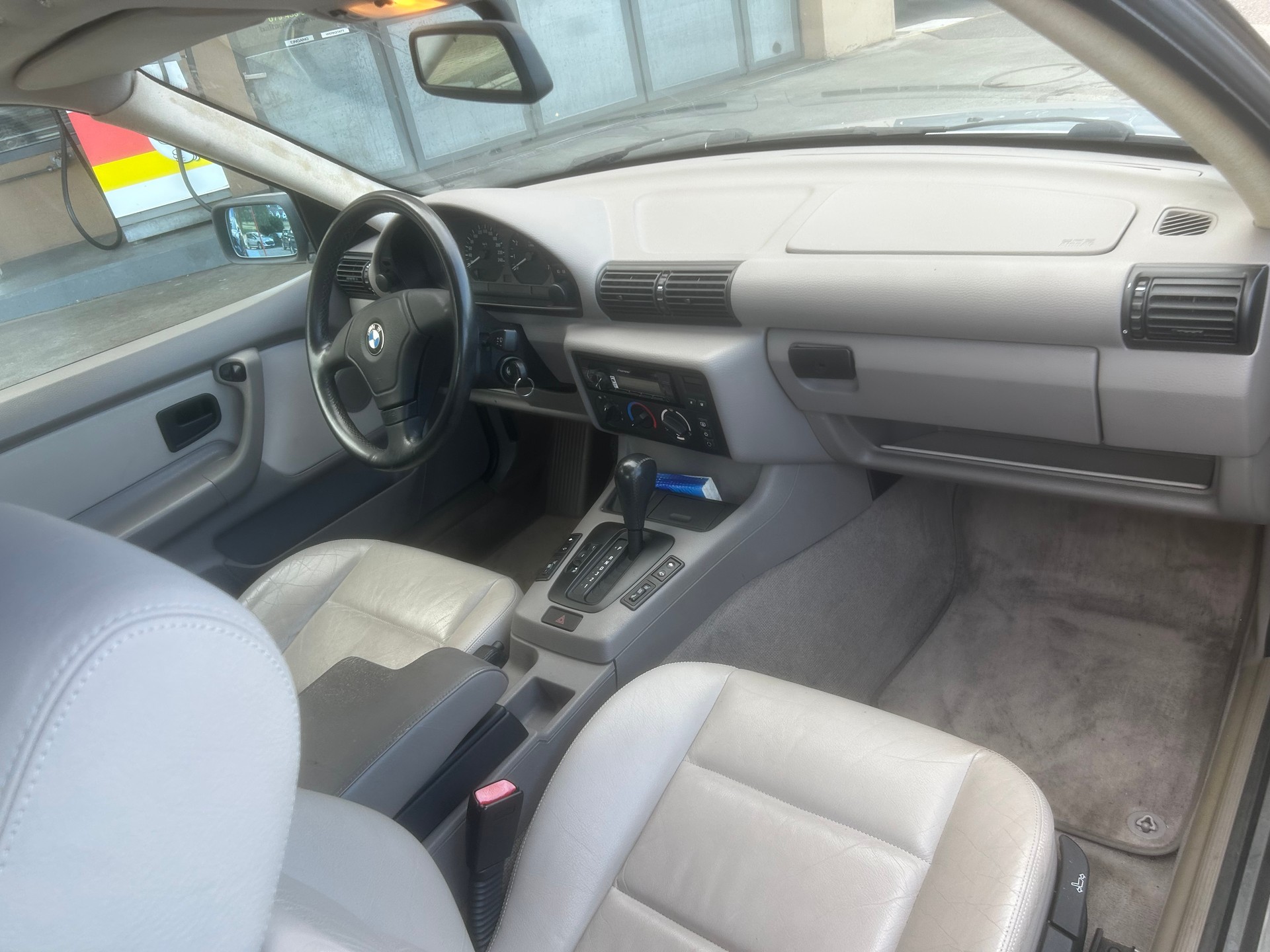 BMW 316i Compact Comfort-image-6