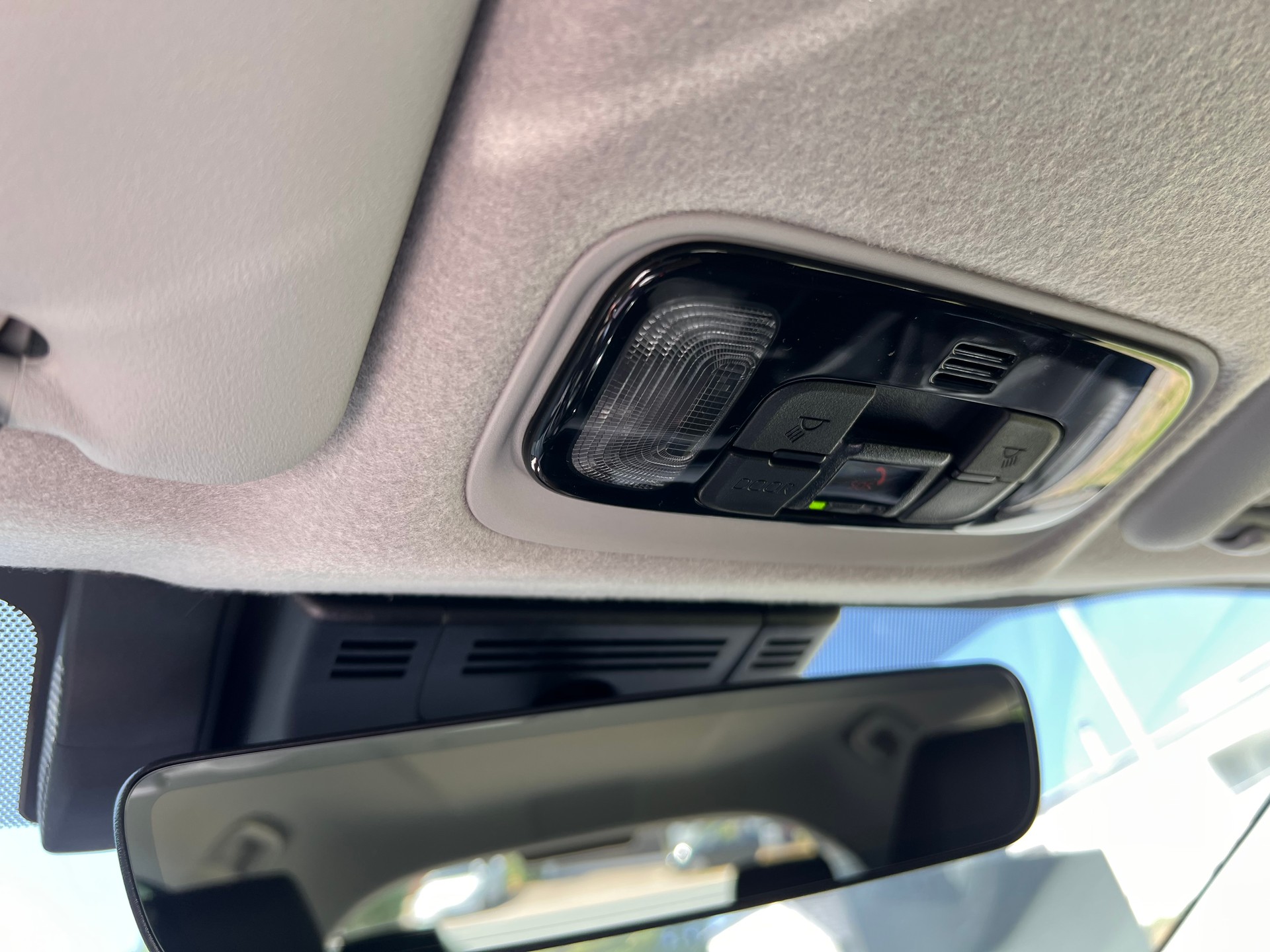 TOYOTA Yaris 1.5 Comfort e-CVT-image-13