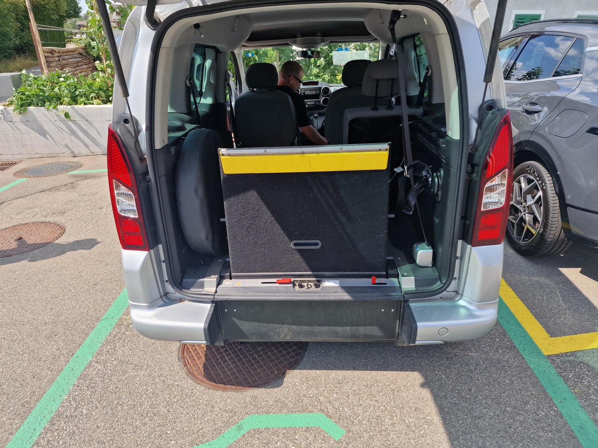CITROEN Berlingo 1.6 BlueHDi Feel-image-4