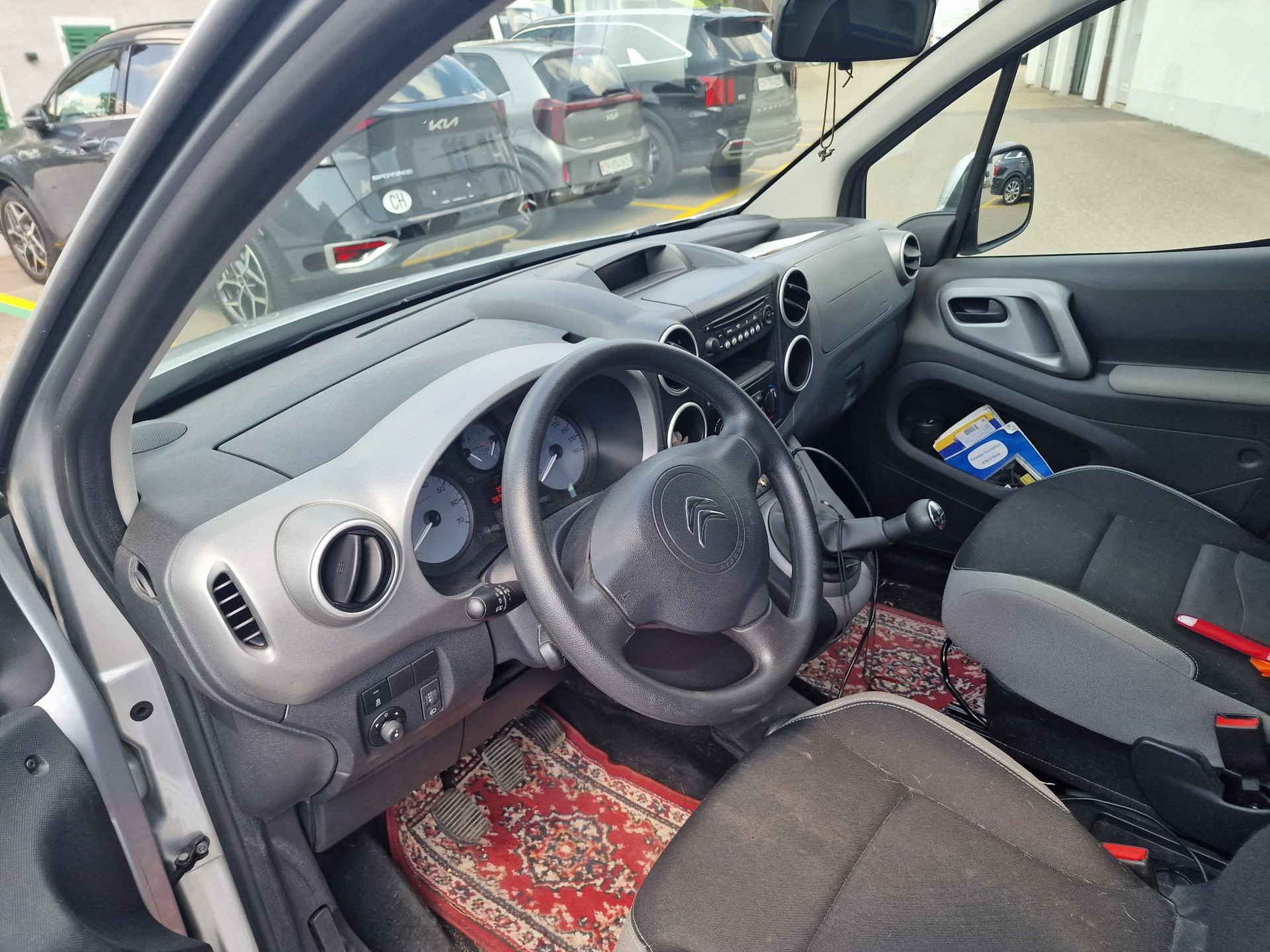 CITROEN Berlingo 1.6 BlueHDi Feel-image-19