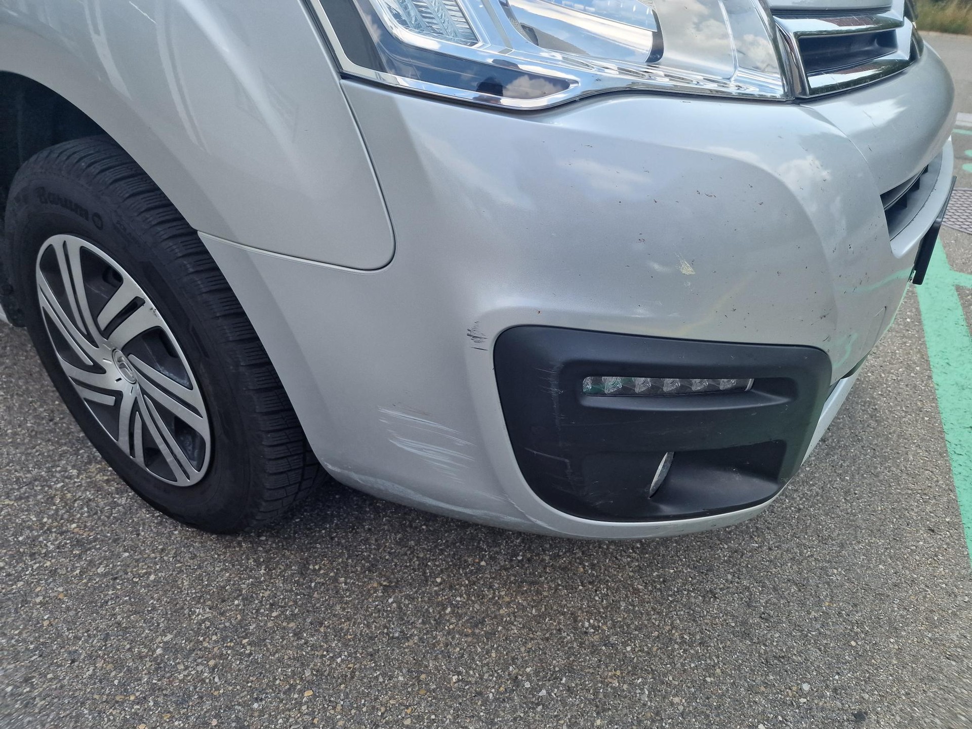 CITROEN Berlingo 1.6 BlueHDi Feel-image-17