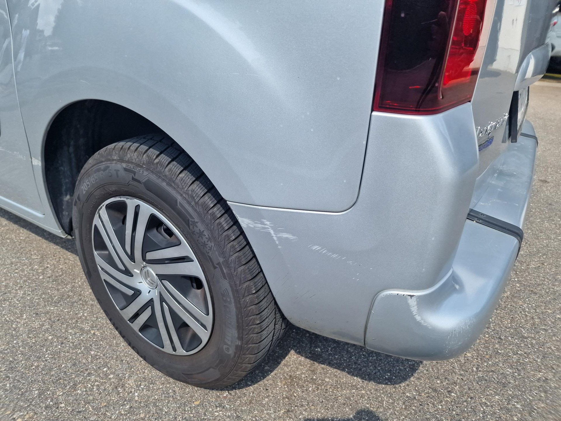 CITROEN Berlingo 1.6 BlueHDi Feel-image-10