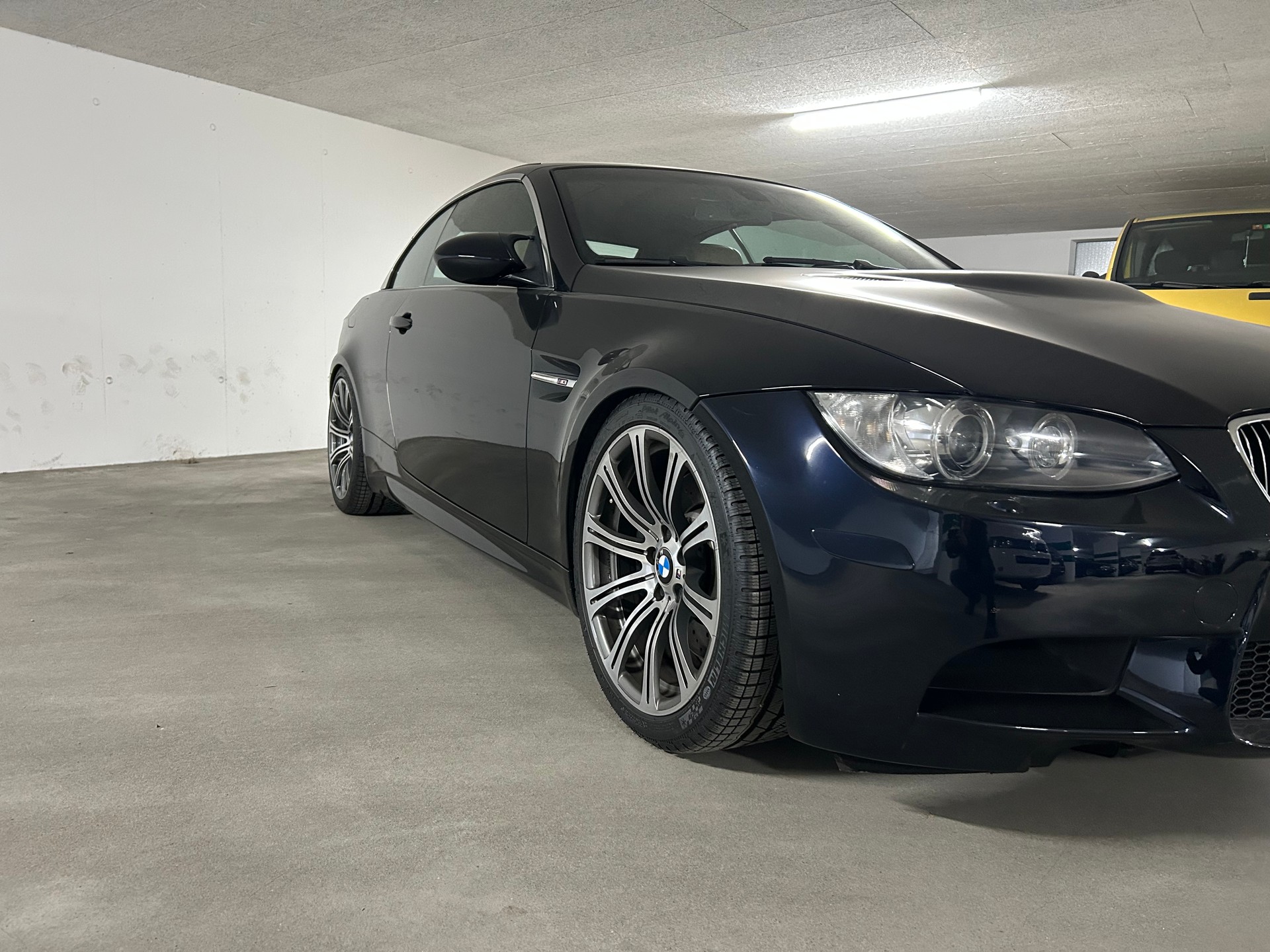 BMW M3 Cabriolet-image-5