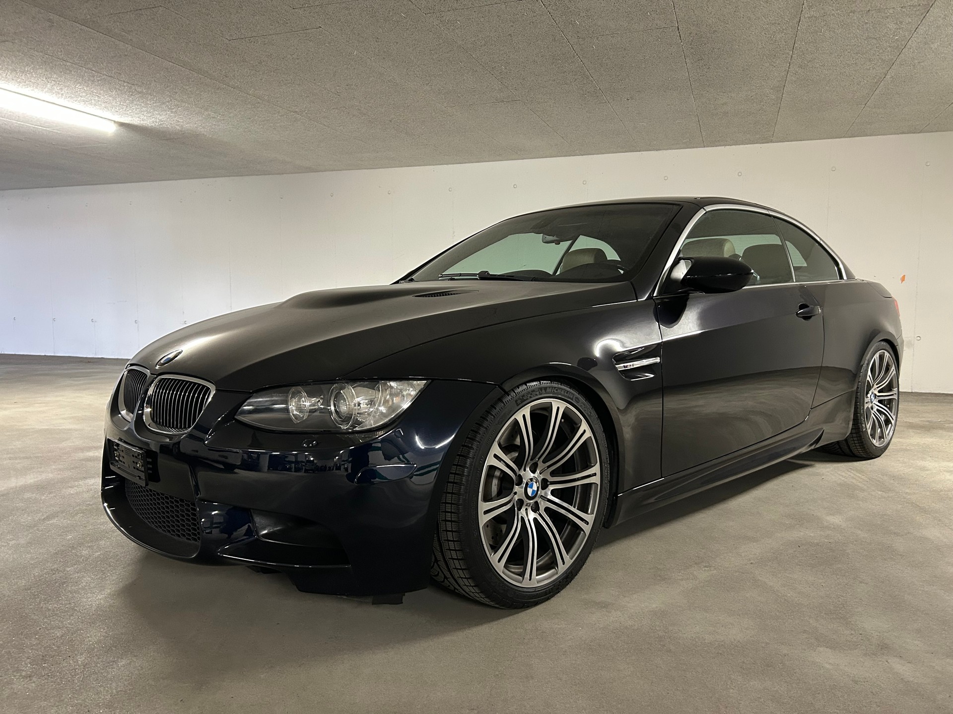BMW M3 Cabriolet-image-3