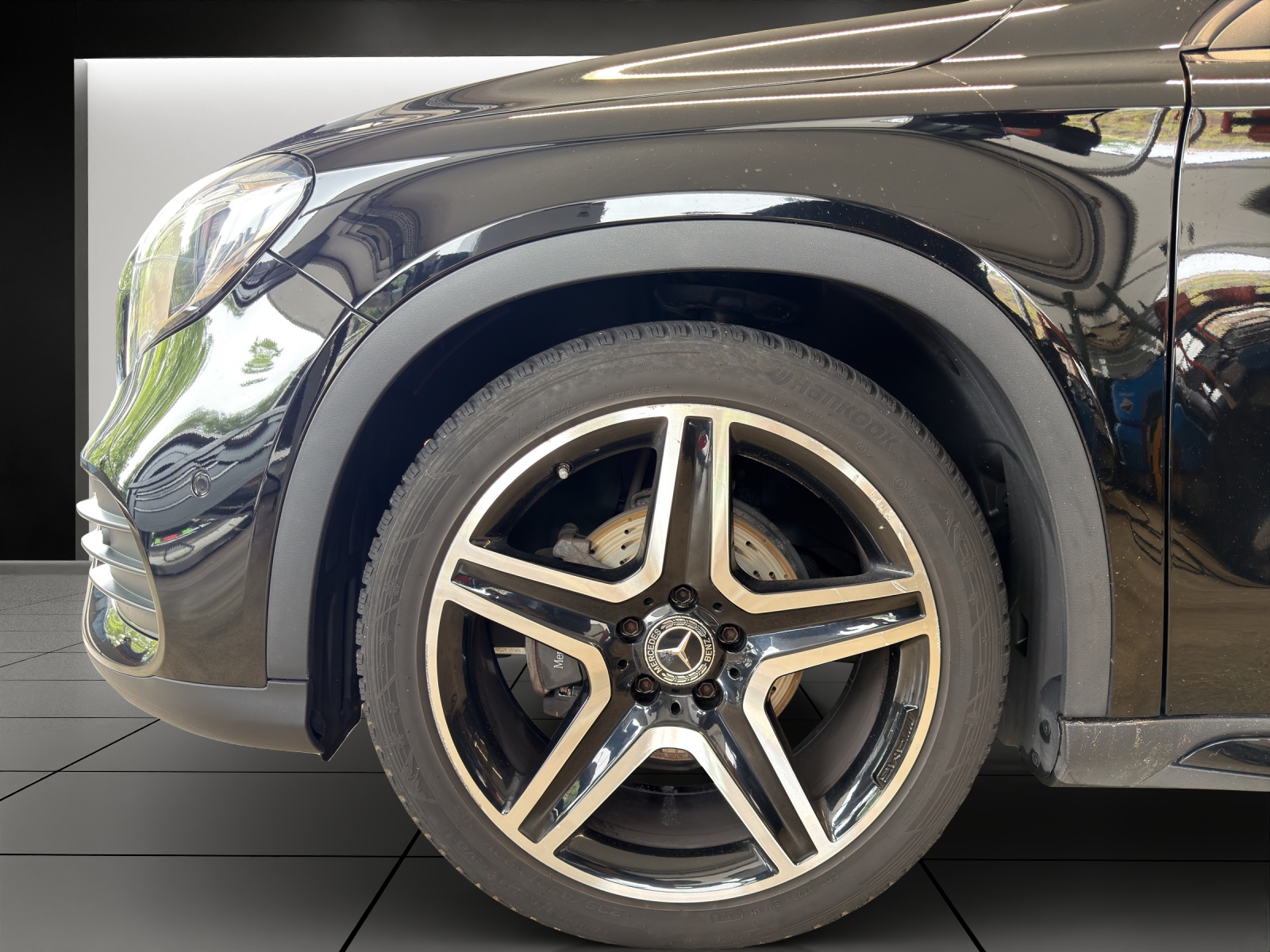 MERCEDES-BENZ GLA 200 AMG Line 7G-DCT-image-6