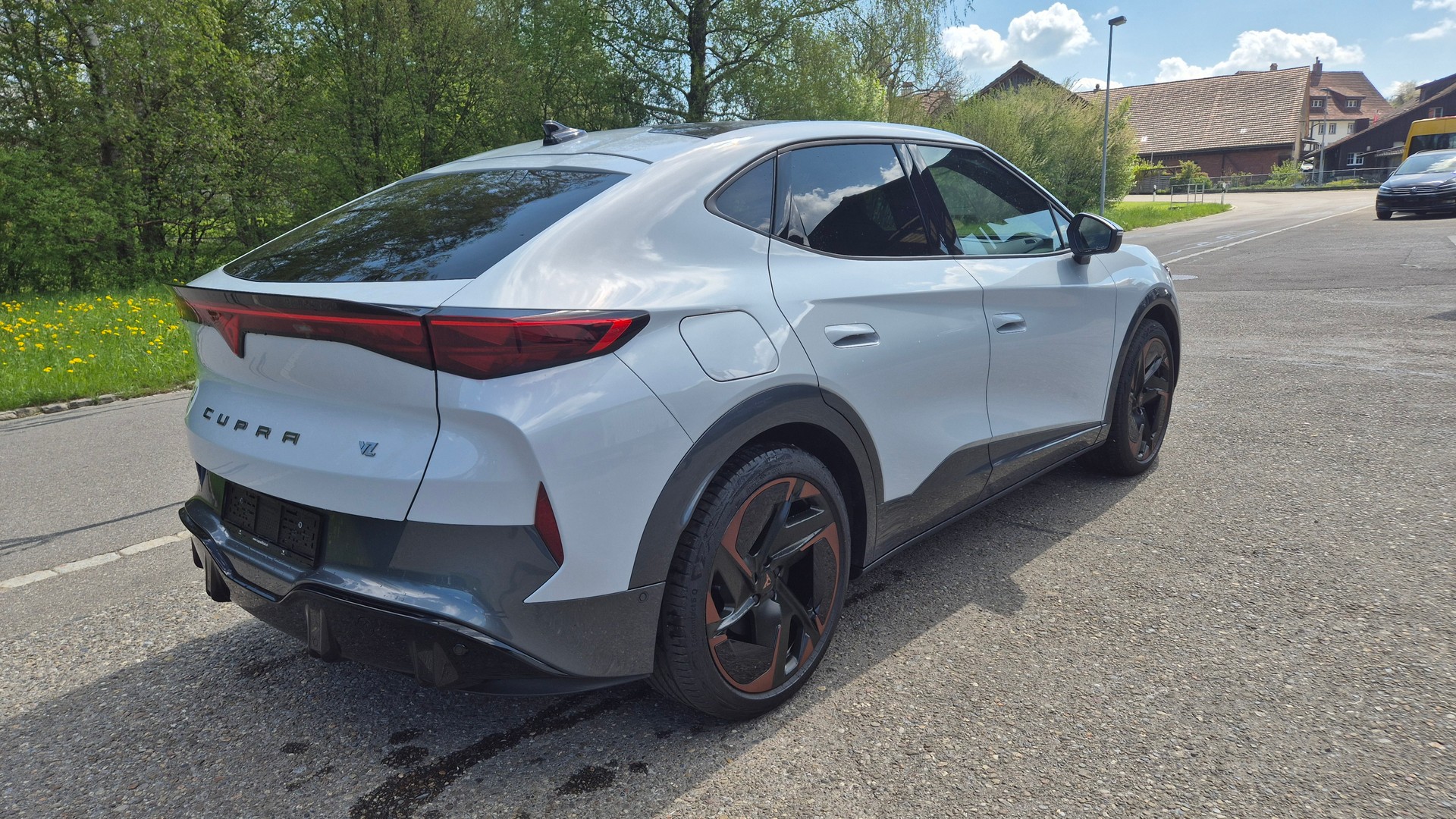 CUPRA Tavascan Type 9 77 kWh VZ Adrenaline*360°KameraHead up Display*Anhängerkupplung*Panoramadach*-showroom-element-3