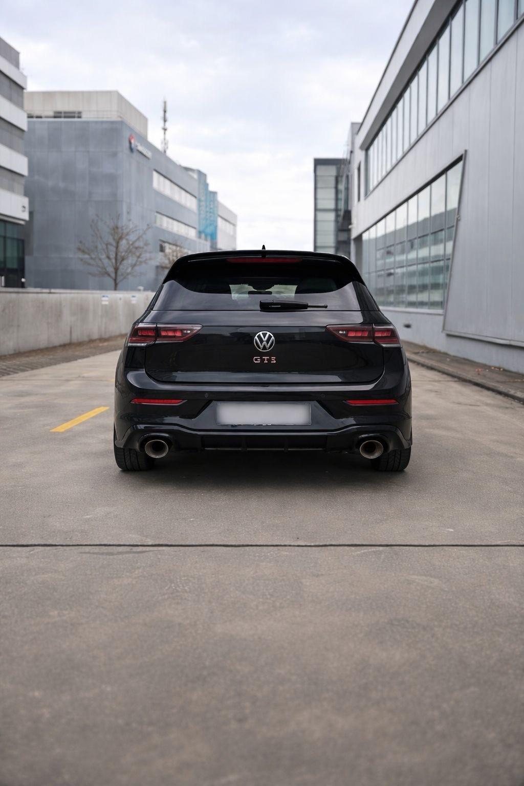VW Golf 2.0 TSI GTI Clubsport DSG-image-5