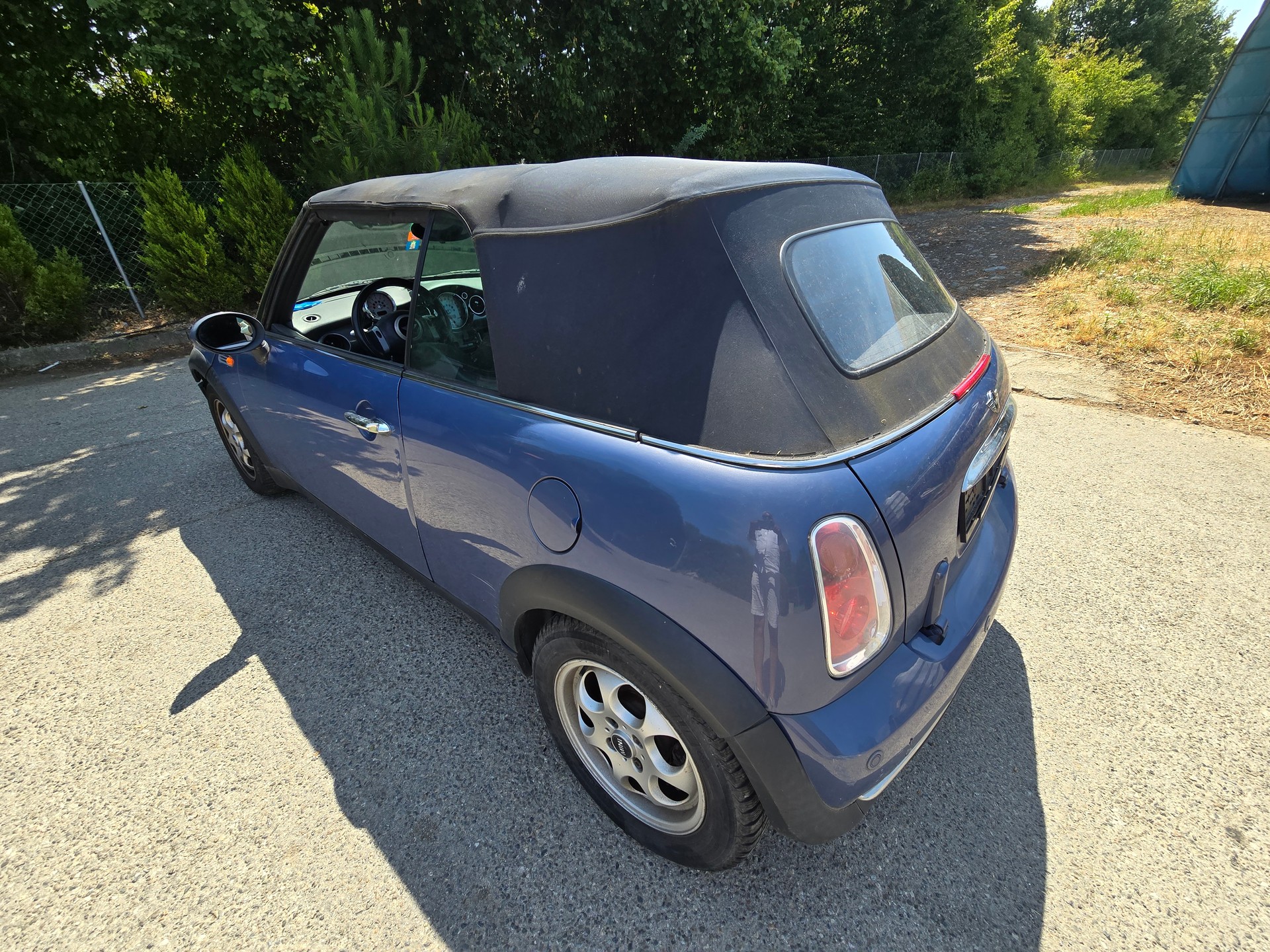 MINI Cooper Cabriolet-image-5