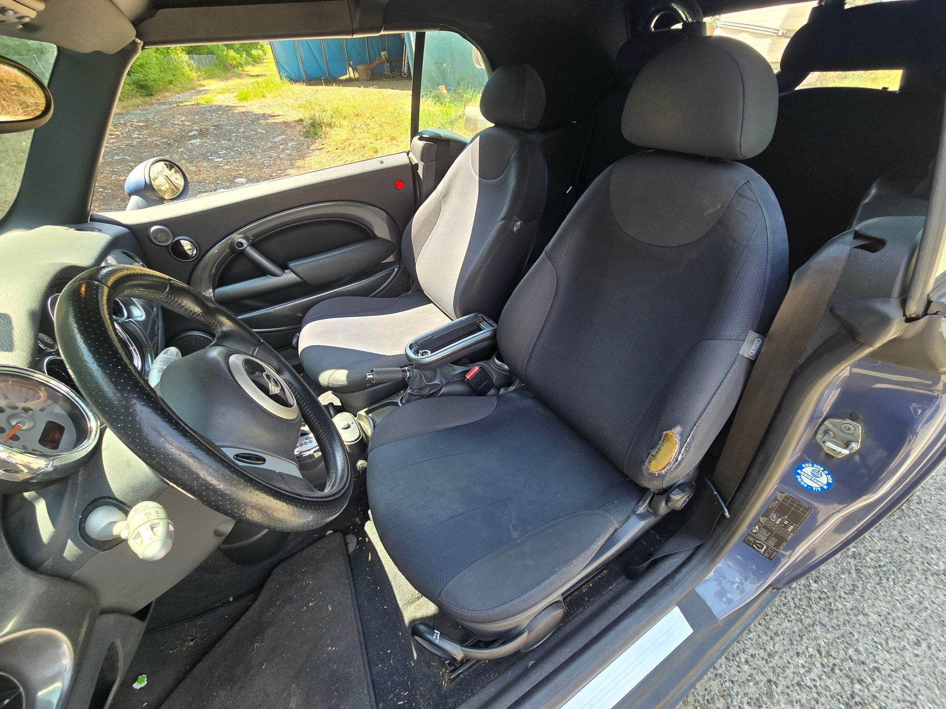 MINI Cooper Cabriolet-image-7