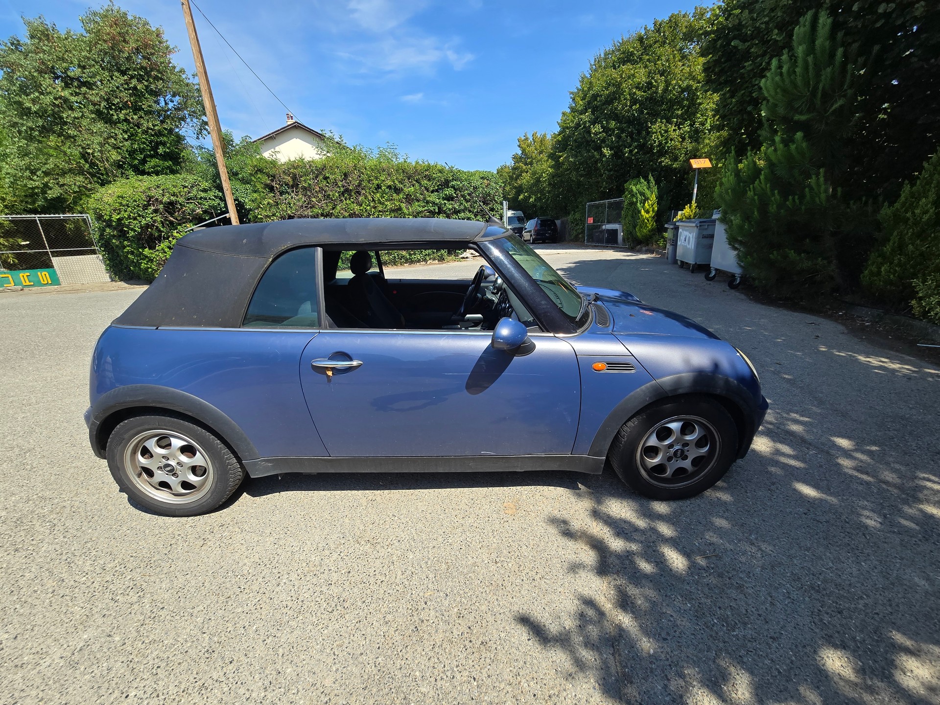 MINI Cooper Cabriolet-image-3