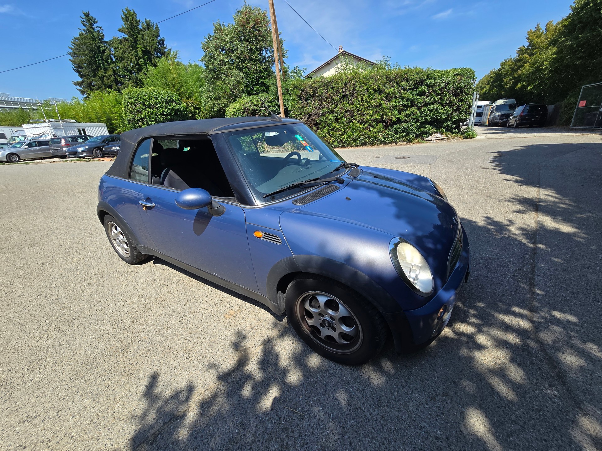 MINI Cooper Cabriolet-image-0
