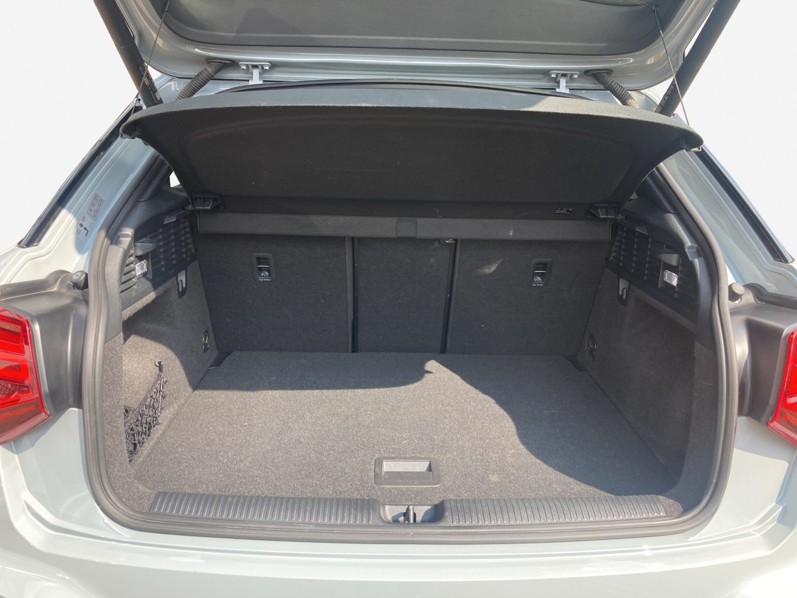 AUDI Q2 35 TFSI S line S-tronic-image-12