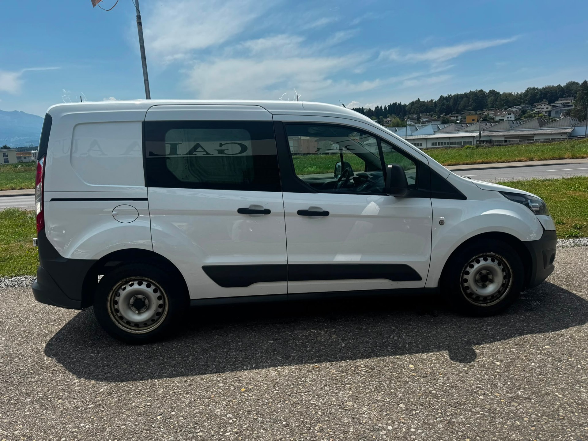 FORD Transit Connect Van T200 1.6 TDCi Ambiente-image-3
