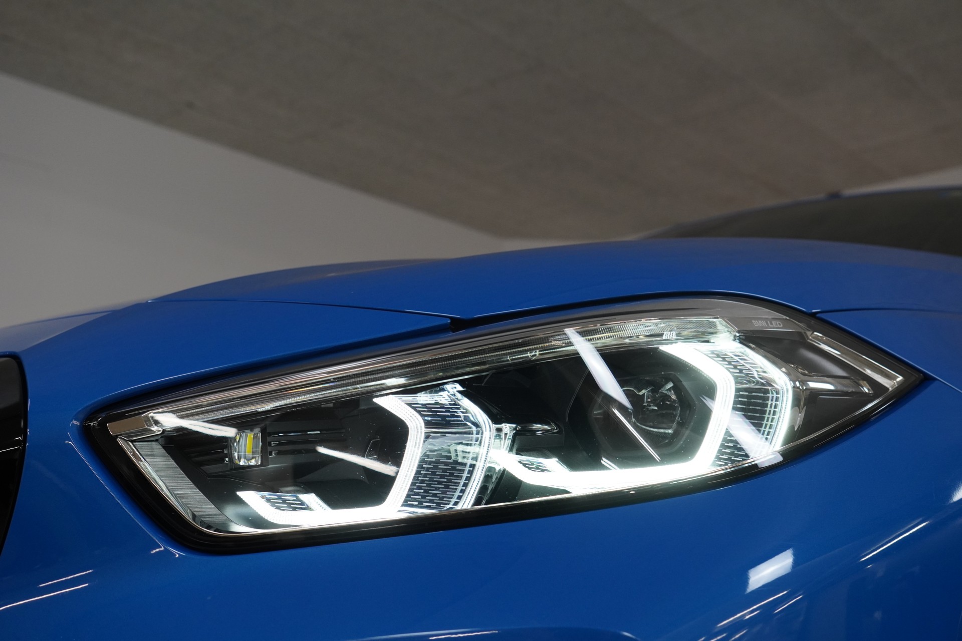 BMW M135i xDrive Steptronic-image-8