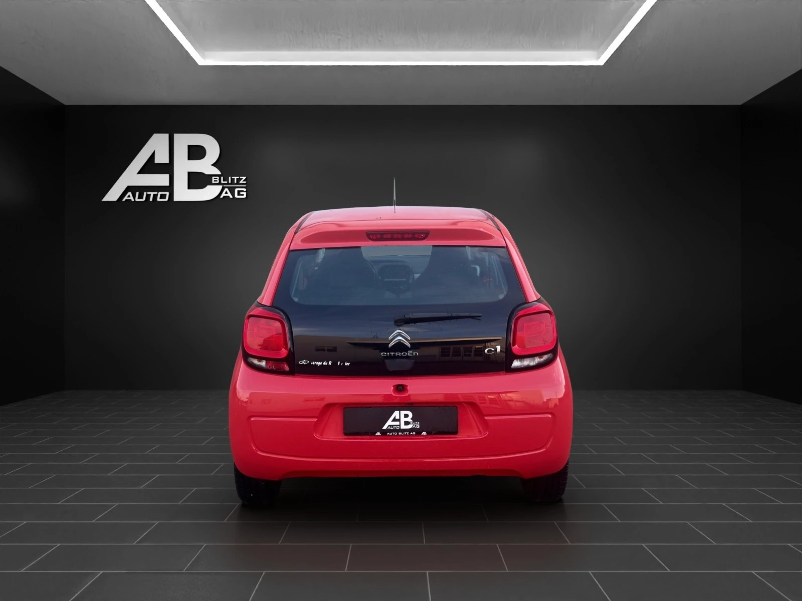 CITROEN C1 1.2 VTi Swiss&Me mit 82 PS-image-3