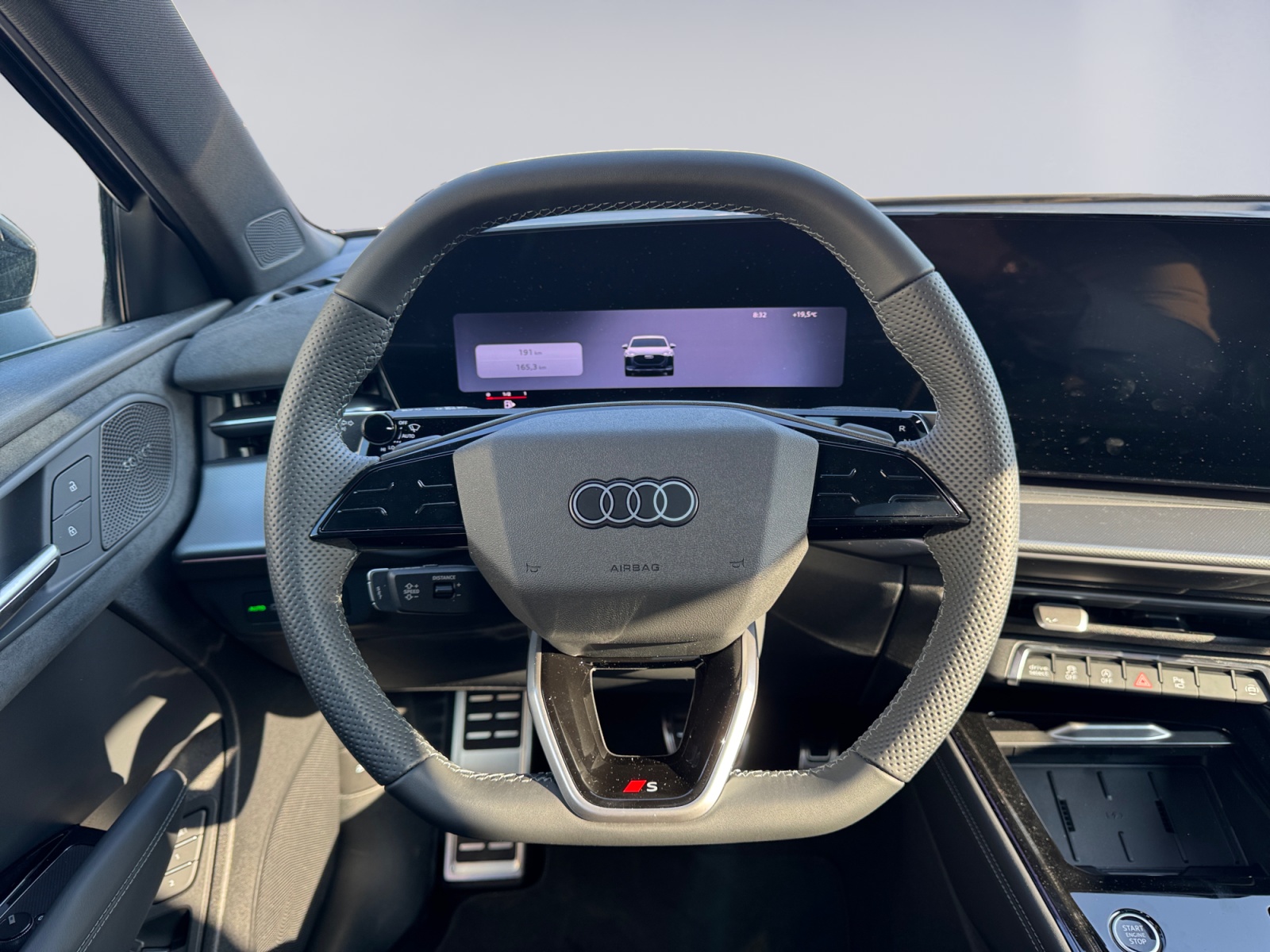 AUDI Q3 Sportback TFSI quattro 195 kW S tronic-image-11