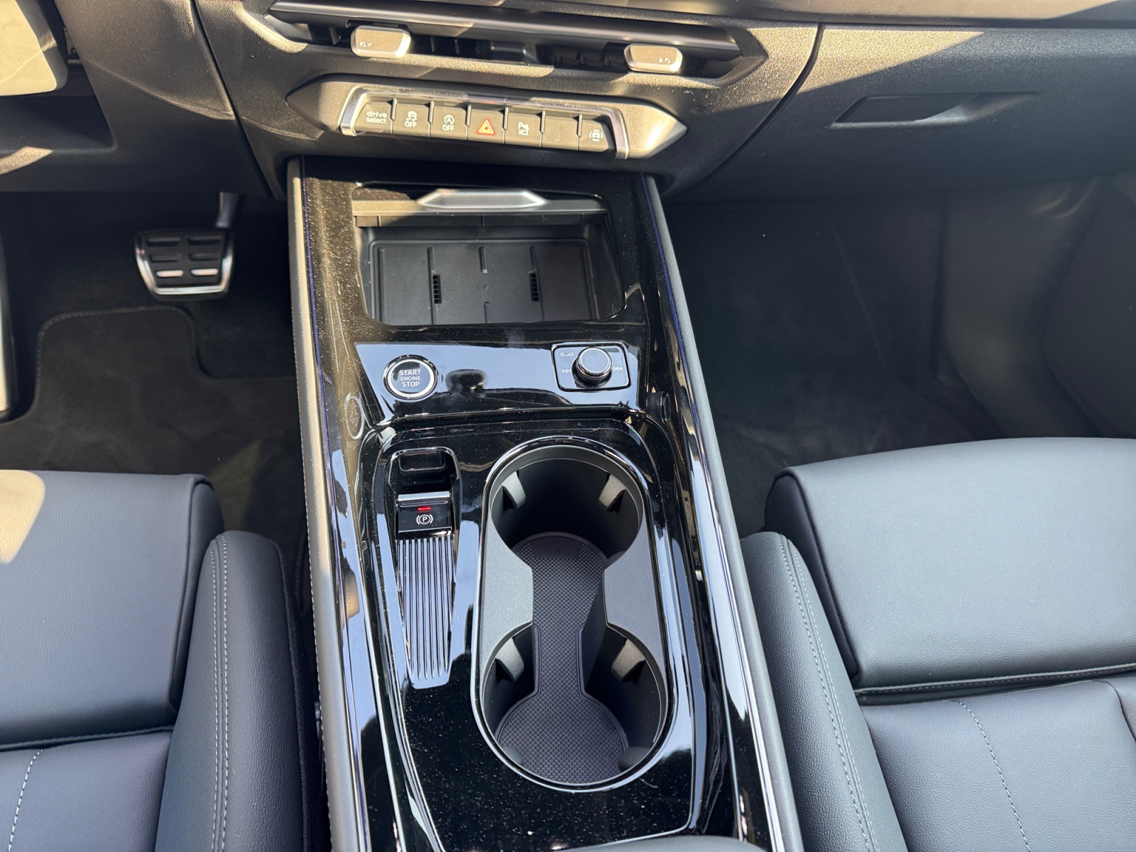 AUDI Q3 Sportback TFSI quattro 195 kW S tronic-image-10