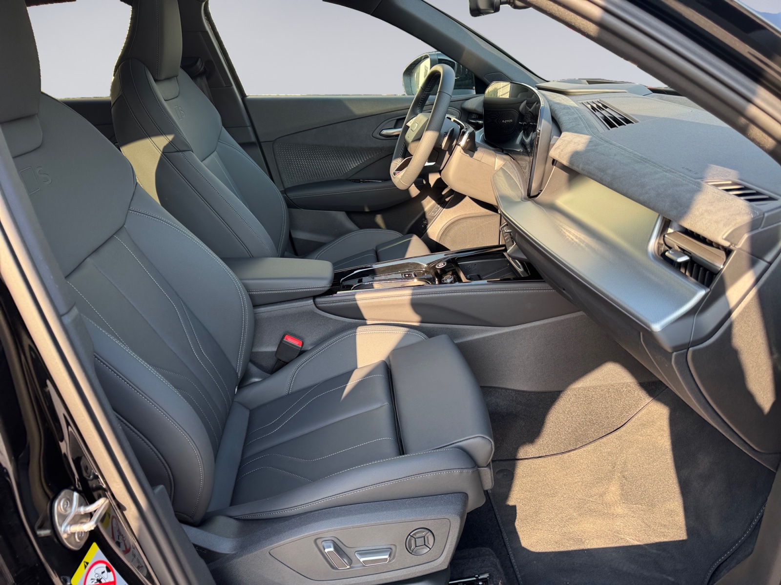 AUDI Q3 Sportback TFSI quattro 195 kW S tronic-image-14