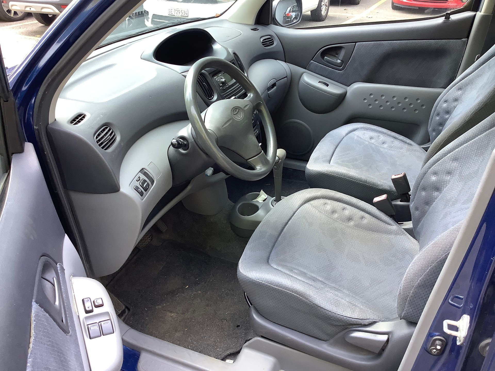 TOYOTA Yaris Verso 1.3 Linea Luna-image-6