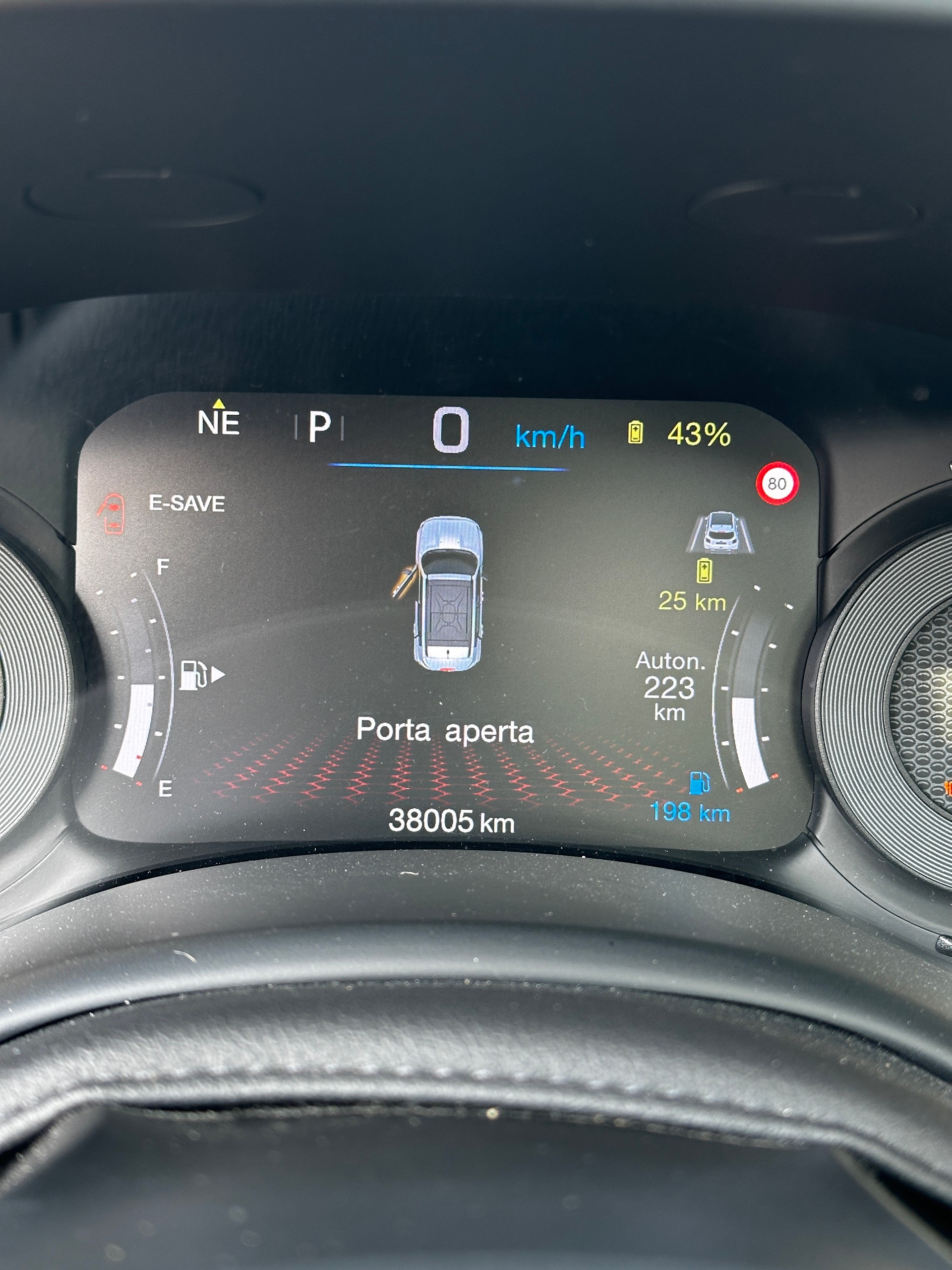 JEEP Renegade 1.3 T PHEV Limited AWD-image-9