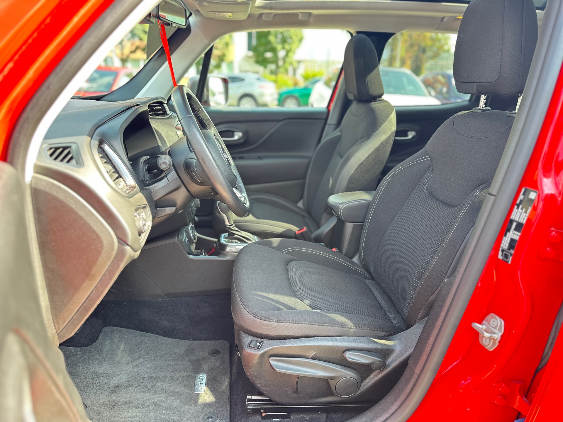 JEEP Renegade 1.3 T PHEV Limited AWD-image-8